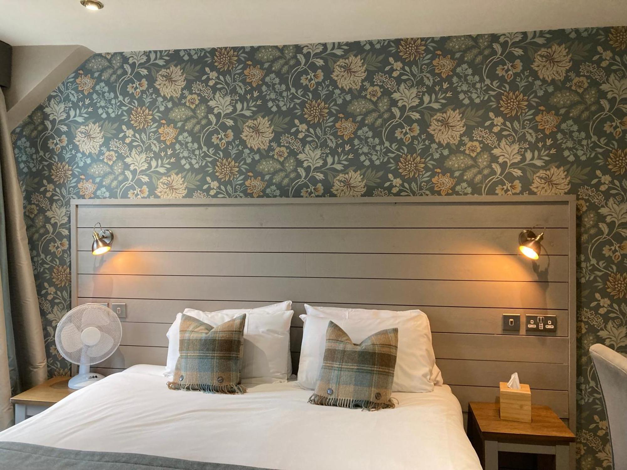 West Port Hotel Linlithgow Ngoại thất bức ảnh